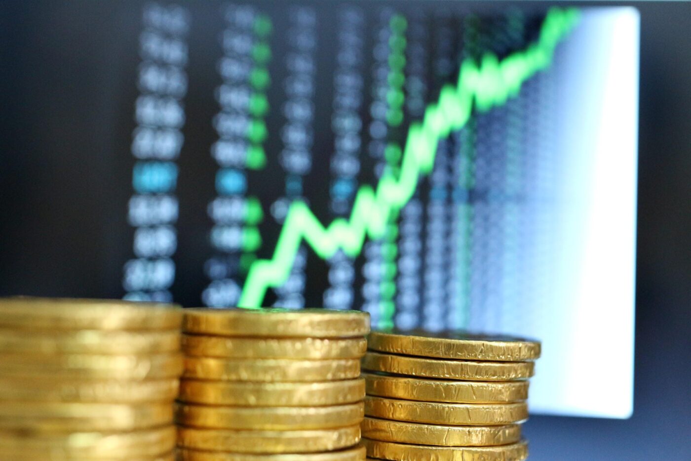 Why are $1.7B Outflows Killing Altcoins? While Digitap ($TAP) is up 263% as the Best Crypto to Buy