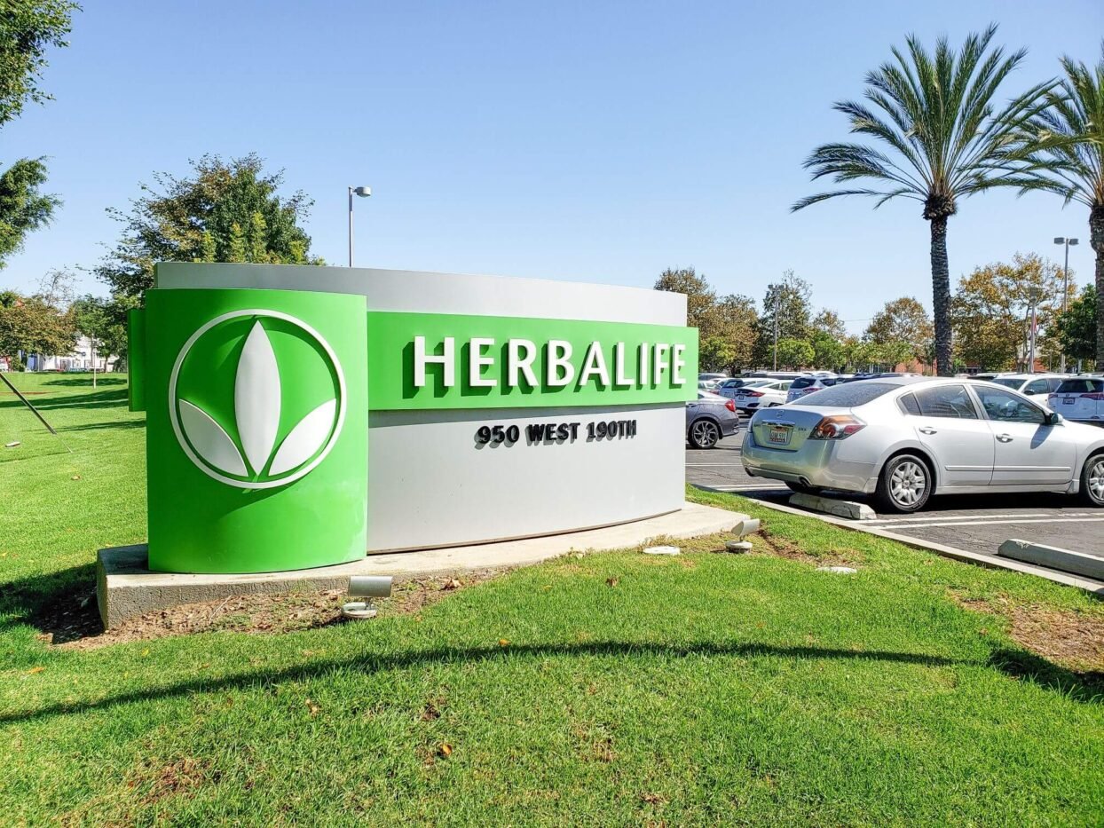 Herbalife (HLF) Stock: Ronaldo’s $7.5M Bet Sends Shares to a 52-Week High