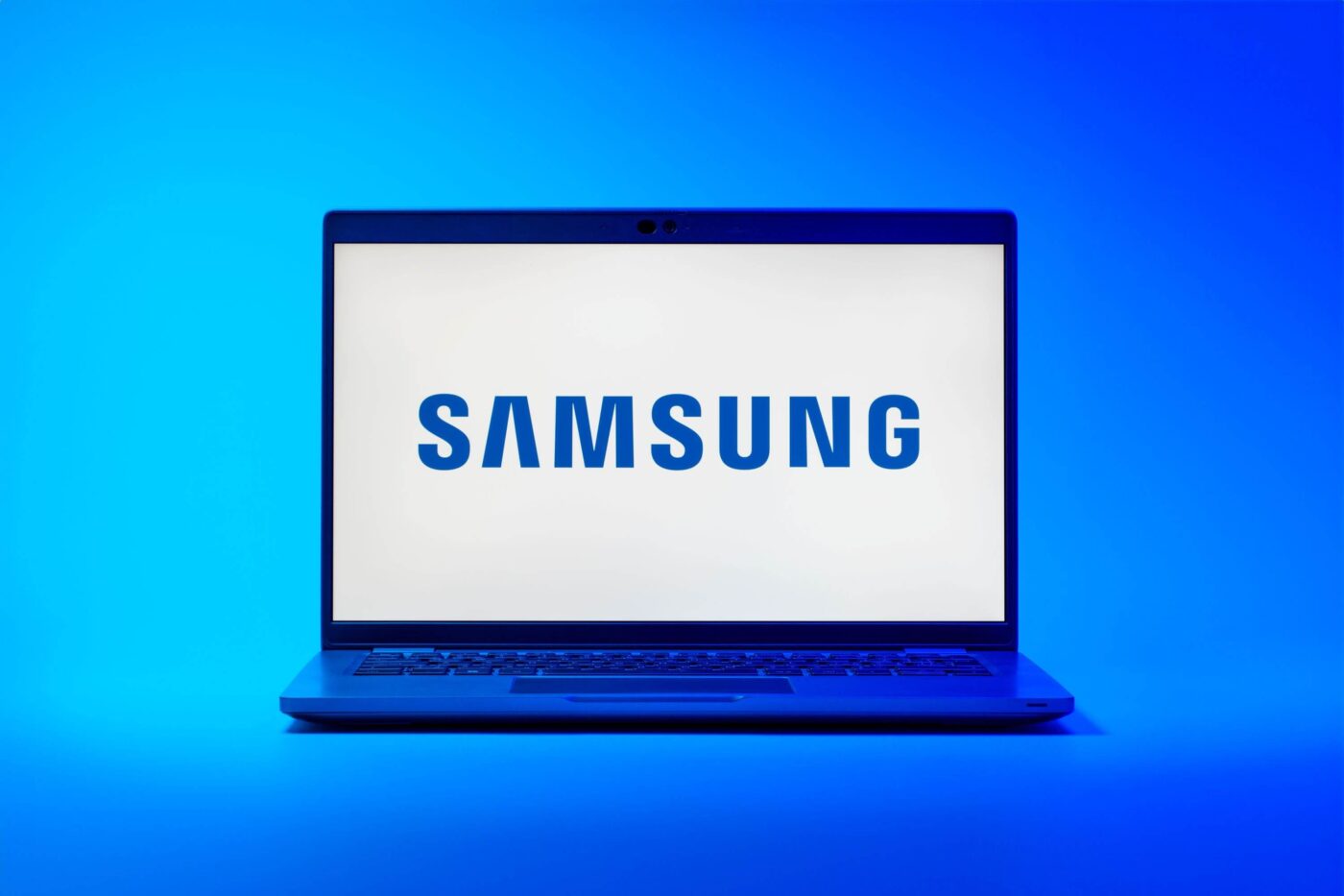 Samsung Stock Surges as Chipmaker Beats Micron in HBM4 Race