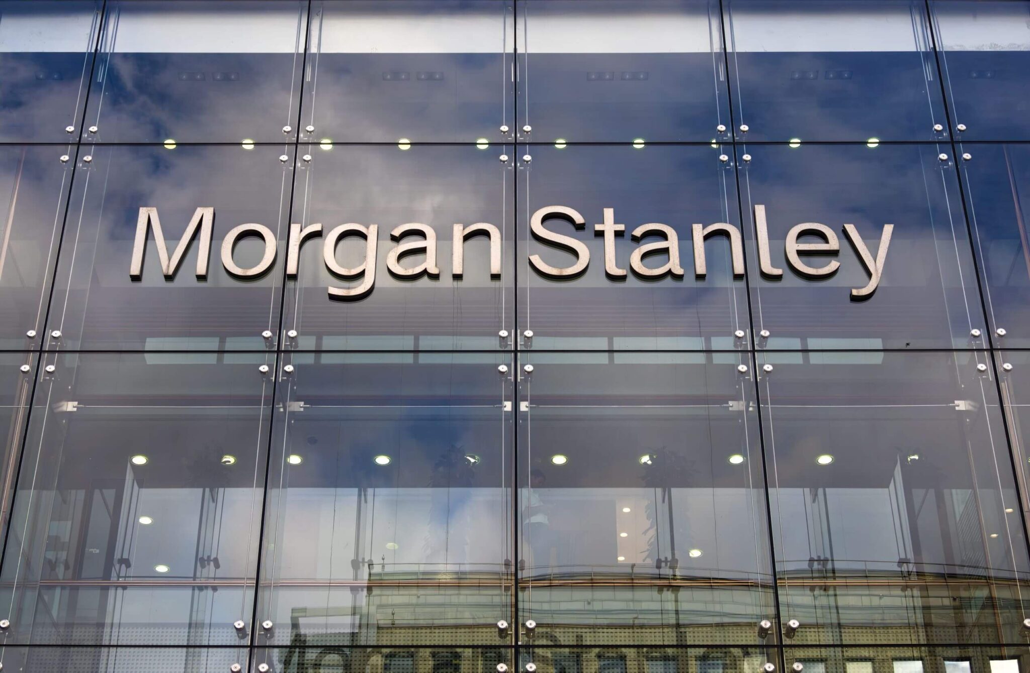 Morgan Stanley: AI Revolution Set to Disrupt Jobs and Energy