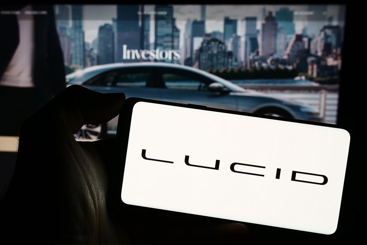 Lucid (LCID) Stock Slides 8% Following Robotaxi and Midsize Vehicle Announcement