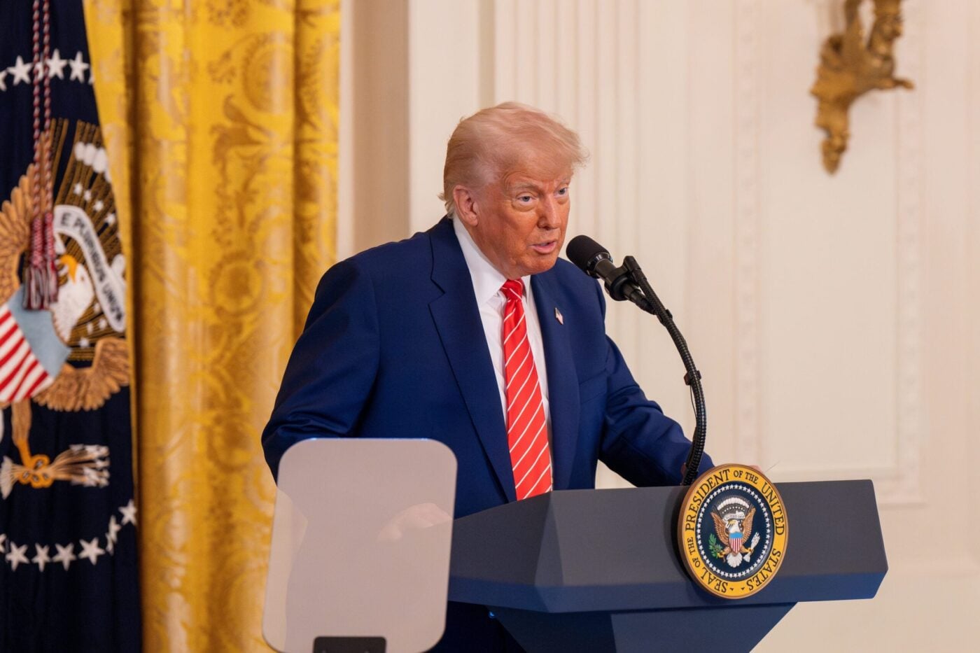 Trump Slams Banking Industry for Blocking Crypto Legislation Progress