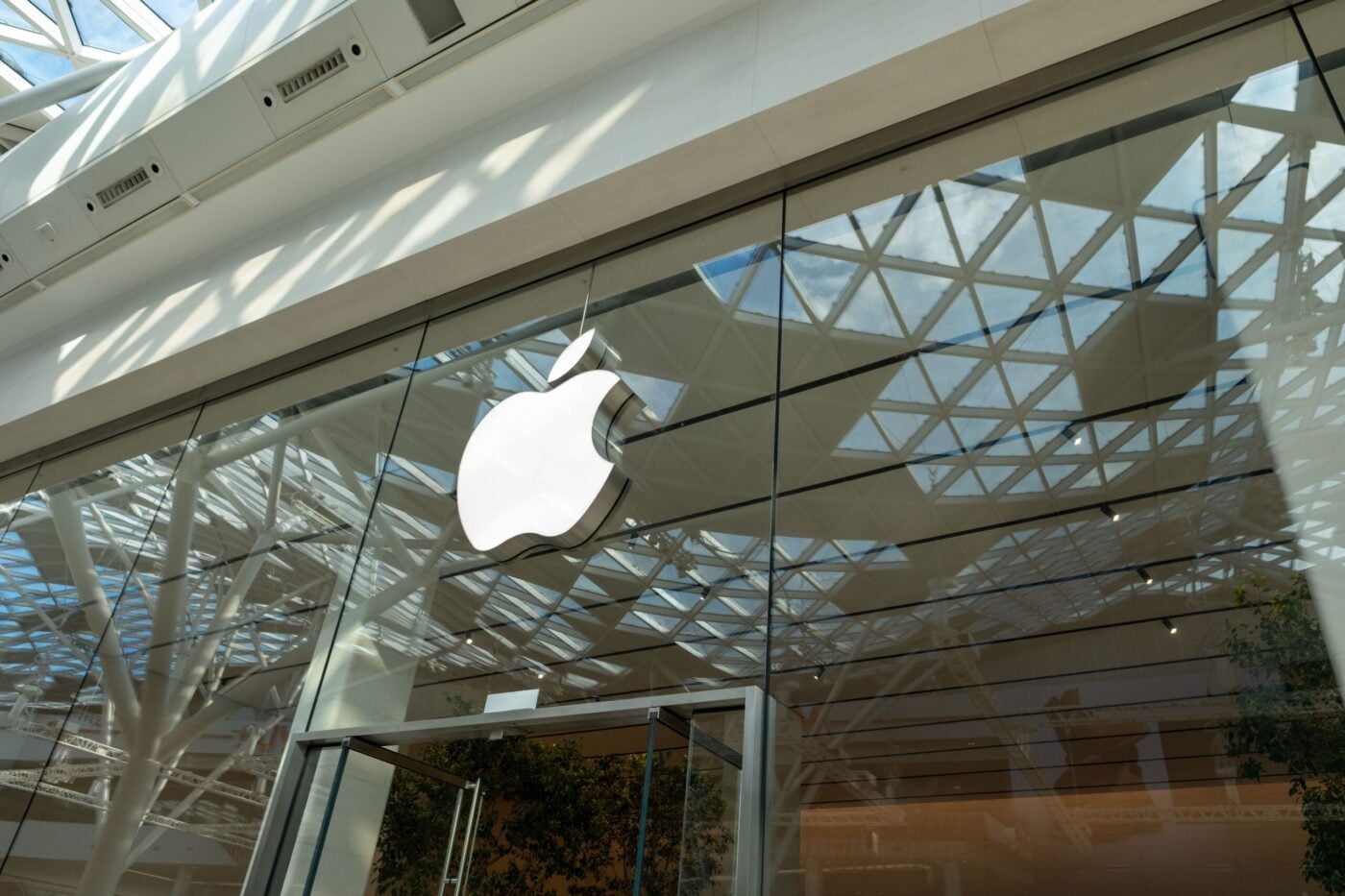 iPhone 17e Launch: Apple Delivers 256GB Storage at Entry-Level $599 Price Point