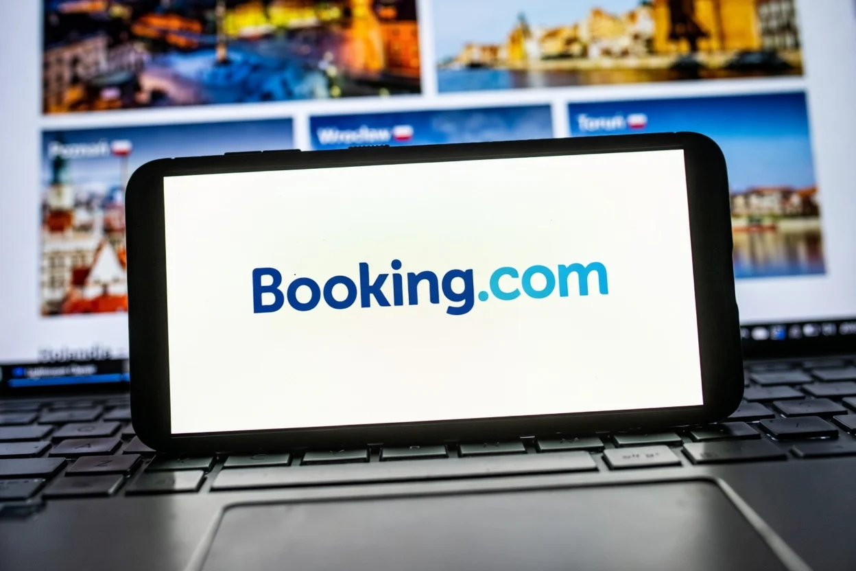Booking Holdings (BKNG) Stock Plunges to 52-Week Low Amid Rising Geopolitical Tensions