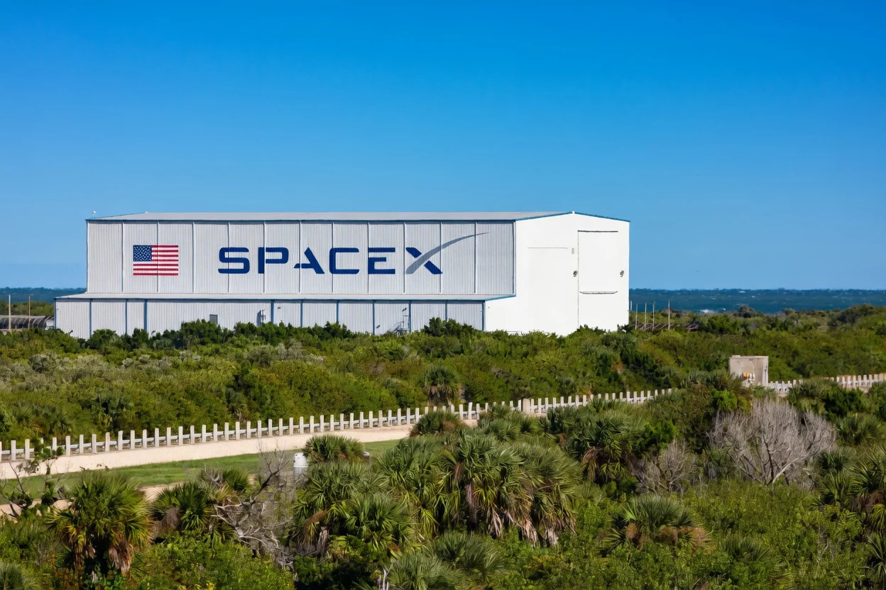 ARK Invest Projects $1.75 Trillion Valuation for SpaceX Before Rumored 2026 Public Debut