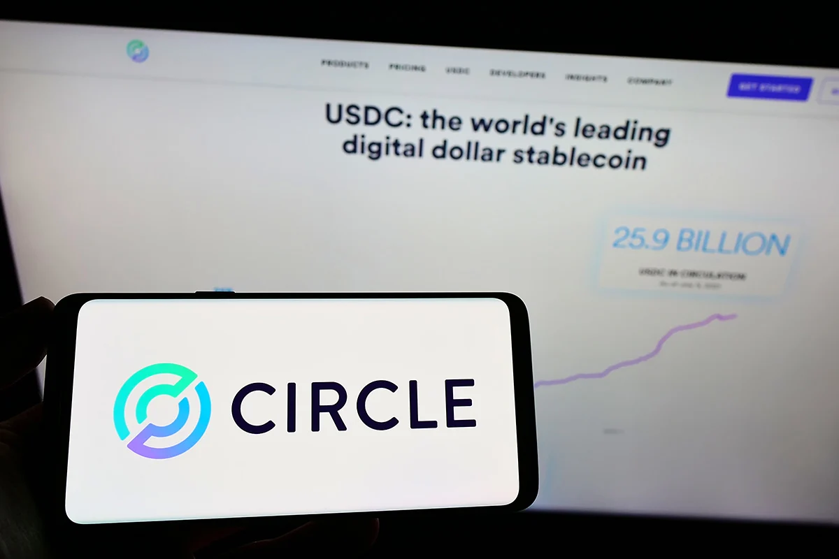 Circle (CRCL) Stock Climbs 16% as Q1 Results and $222M Token Sale Fuel Optimism