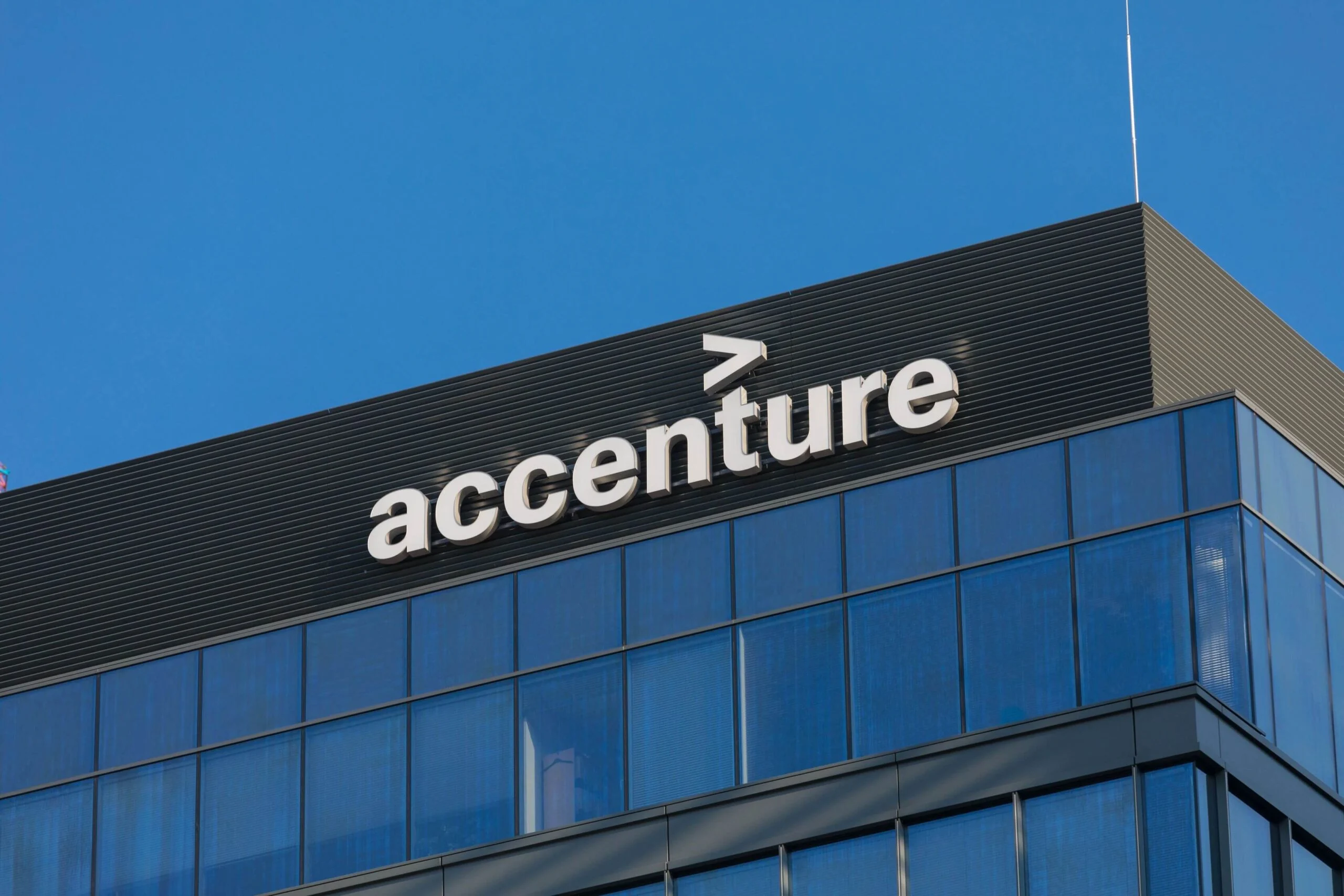 Accenture (ACN) Stock Rebounds Amid Analyst Downgrades: Is It Time to Buy?