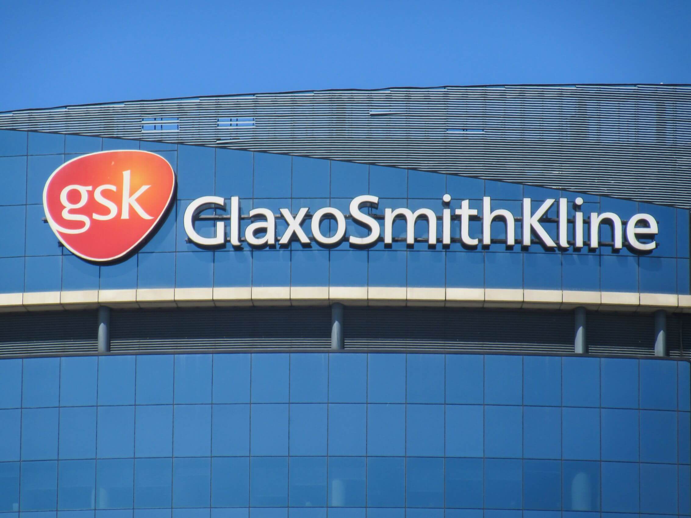 GSK (GSK) Stock Jumps 4.2% on Strong Q2 Earnings and £1.9B Cost-Cutting Initiative