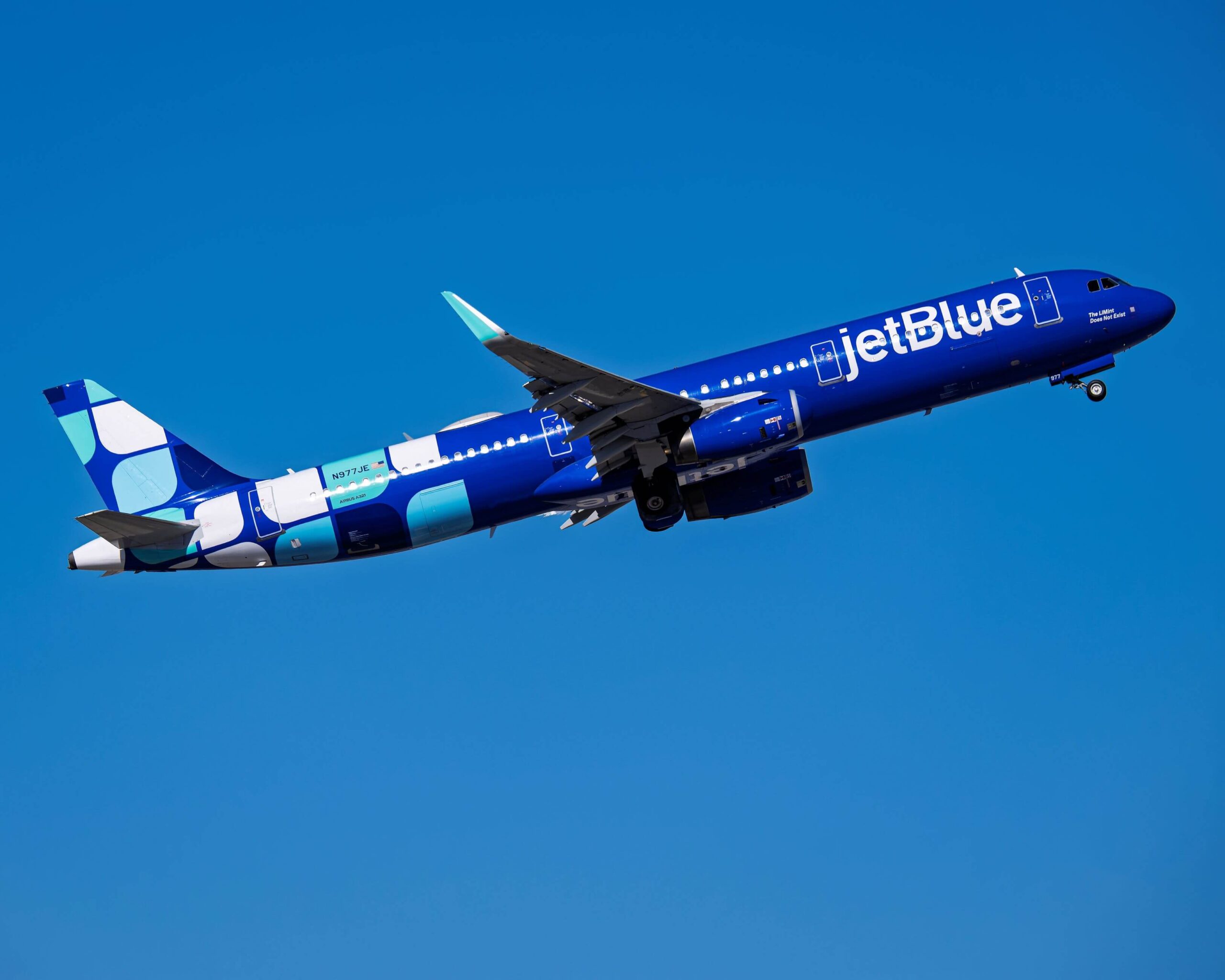 JetBlue (JBLU) Stock Plunges 6% as Hormuz Strikes Send Fuel Costs Soaring