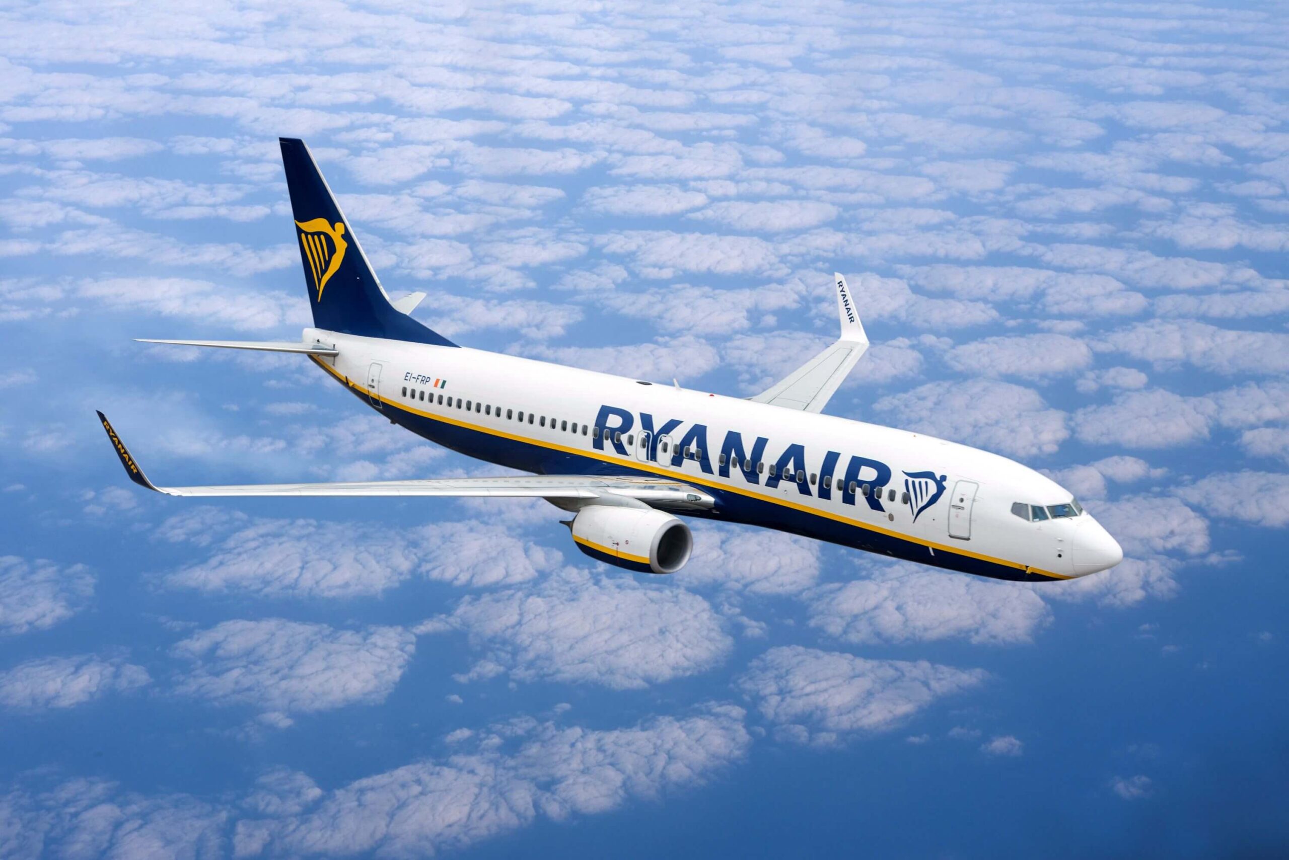 Ryanair (RYAAY) Stock Tumbles 5% as Q1 Earnings Miss Amid Fuel Crisis and Fare Decline