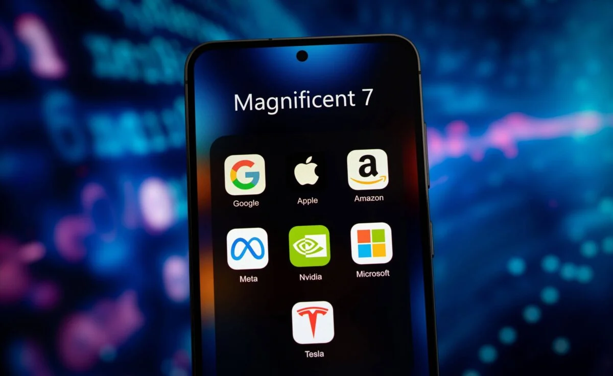 Magnificent Seven Stocks Shed Nearly $900B in Historic Single-Day Selloff