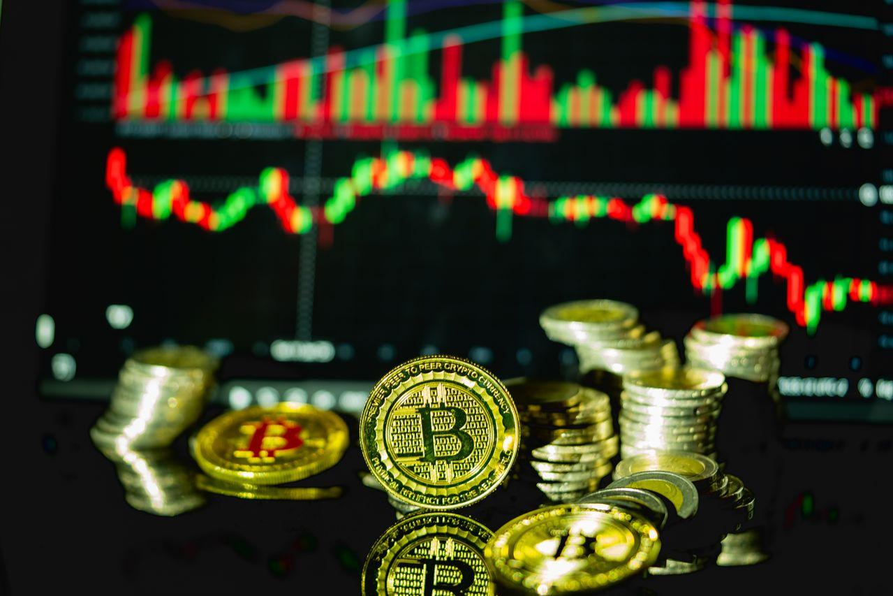 Will we see a strong increase in the use of cryptocurrencies by 2030?