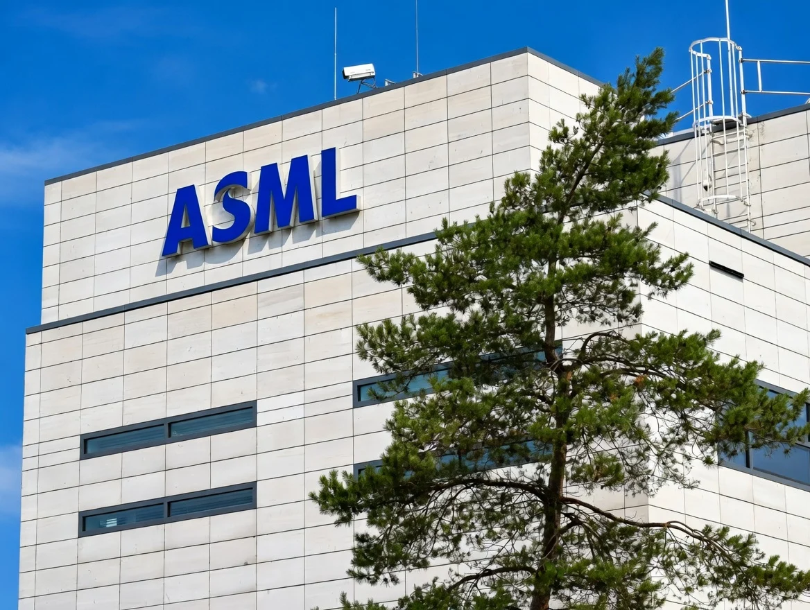 ASML (ASML) Stock Climbs 4% on Intel Capital Raise and Upgraded WFE Forecasts
