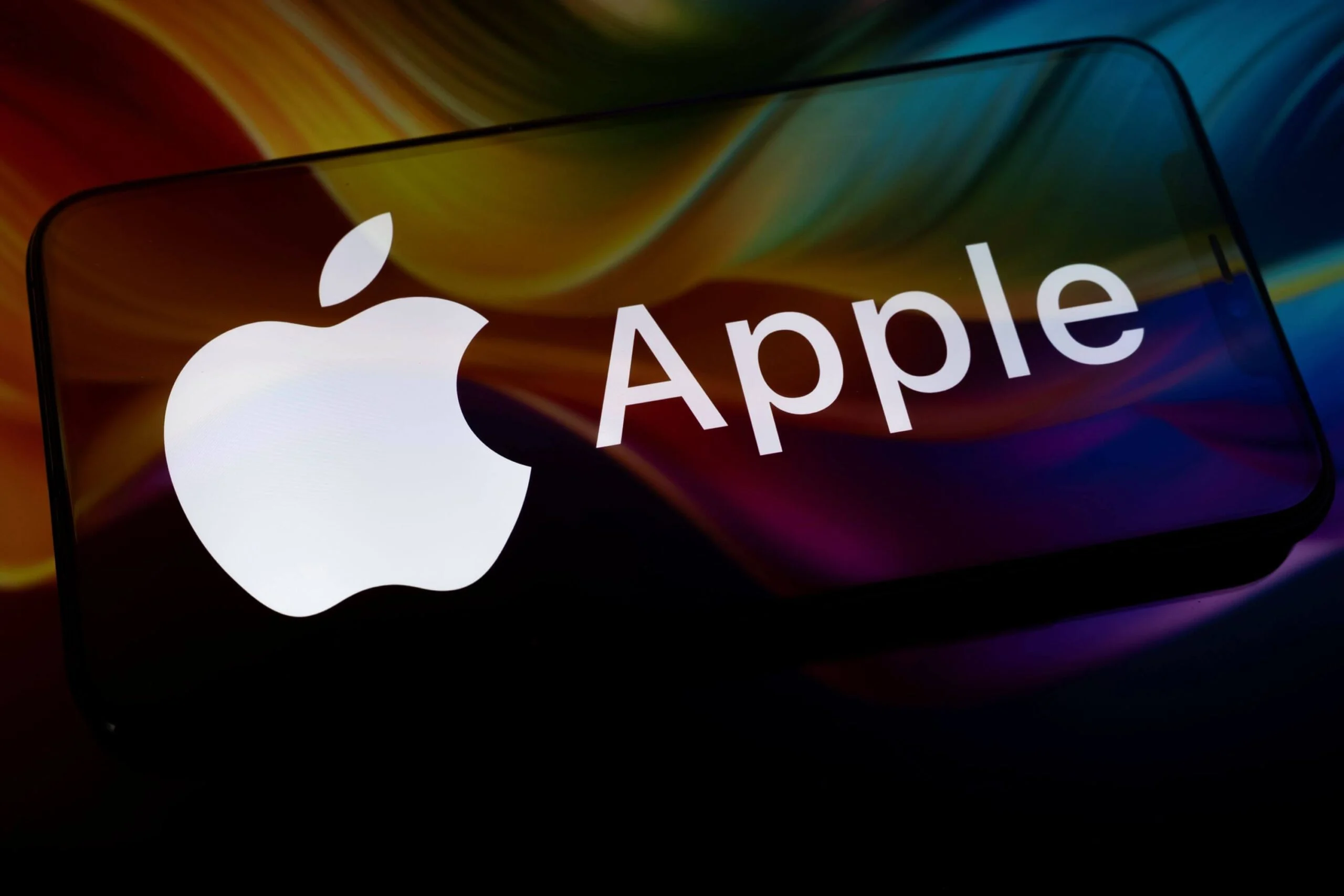Apple (AAPL) Stock Climbs as Company Unveils Houston Manufacturing Hub