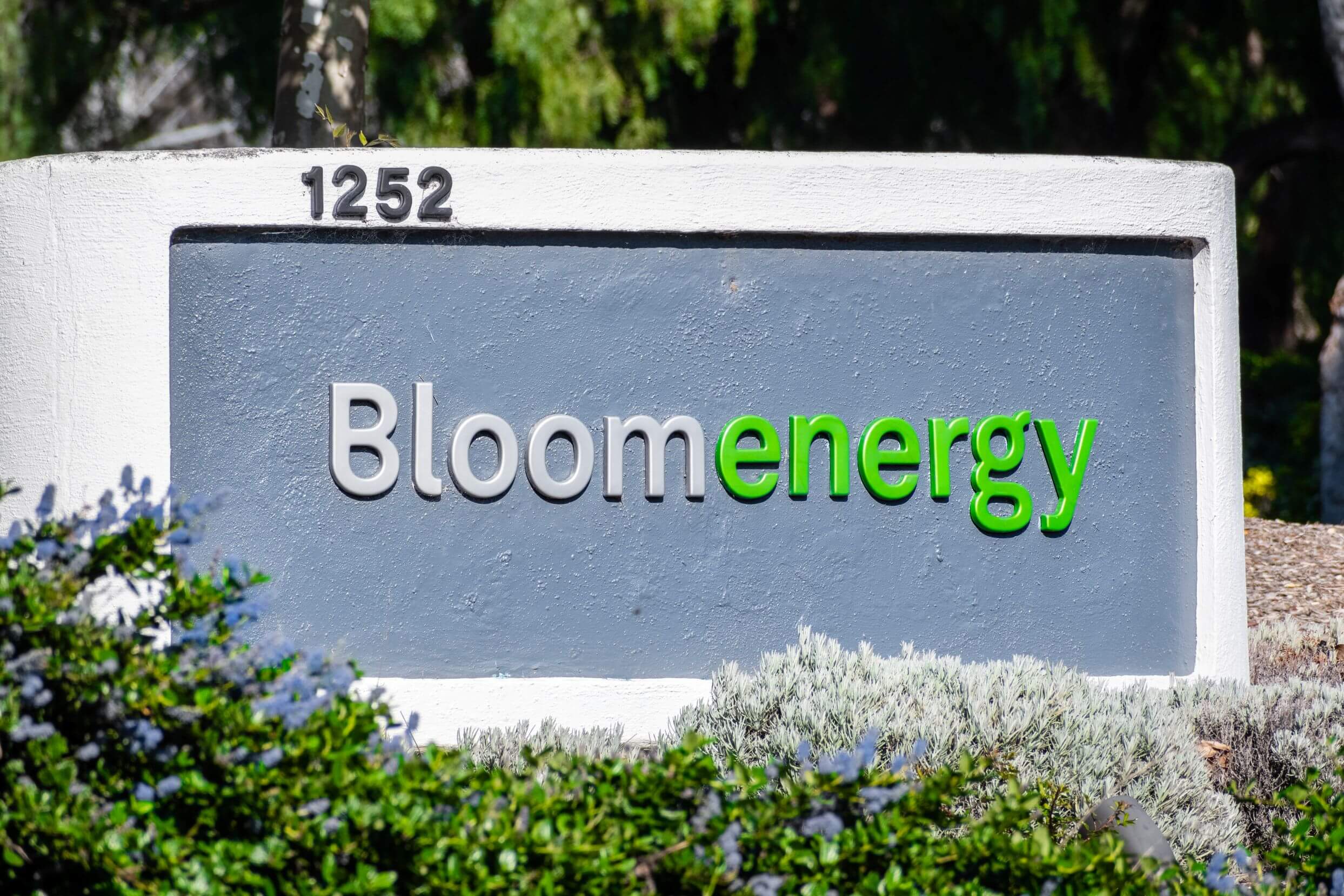Bloom Energy (BE) Stock Dips as New Power Connect System Promises 40%+ Installation Speed Boost