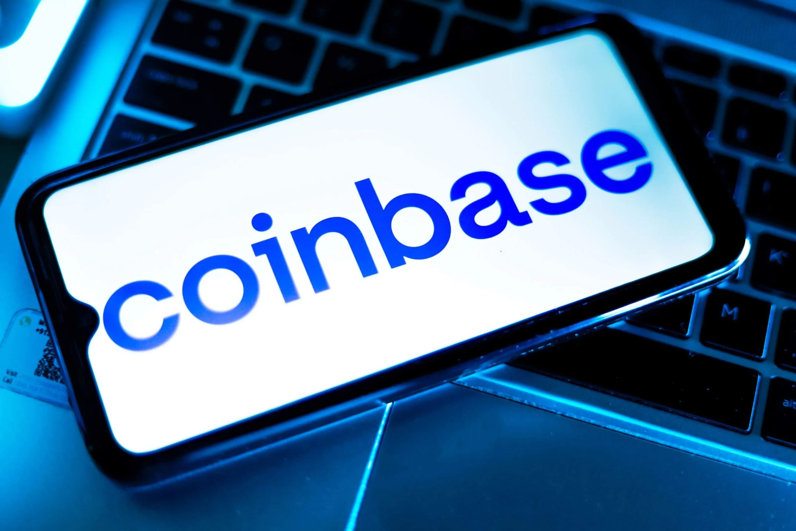 Coinbase Stock Climbs Following Abu Dhabi Regulatory Approval for Tokenized Securities