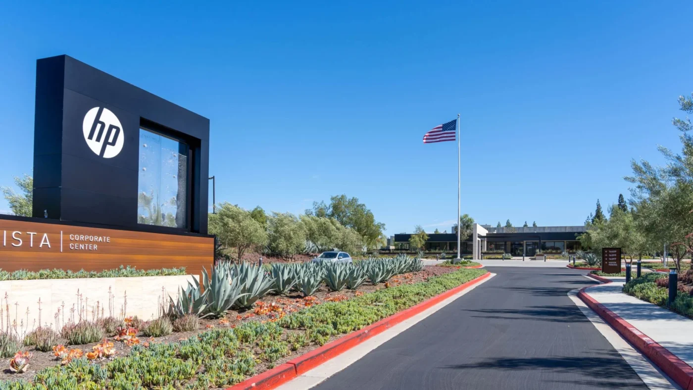 HP Inc (HPQ) Stock Plunges 9% Despite Strong Q3 Earnings – What Went Wrong?