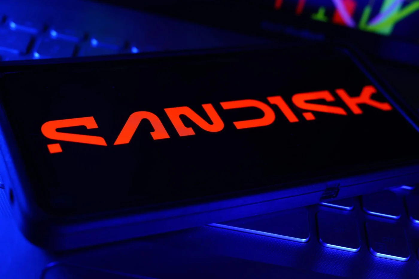 SanDisk (SNDK) Stock Explodes 35% in Five Days Following Investor Event