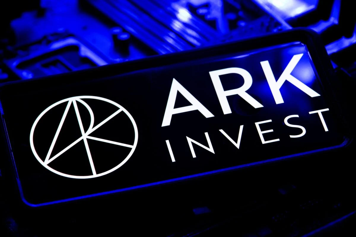 Cathie Wood’s ARK Invest Shifts Focus: Exits Roblox Position, Piles Into Cloudflare (NET) Stock