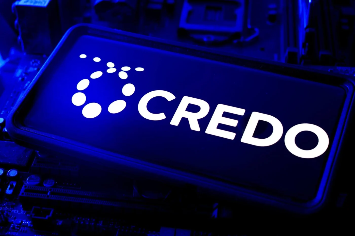 Credo Technology (CRDO) Stock Plunges 21% Despite Earnings Beat on Weak Guidance