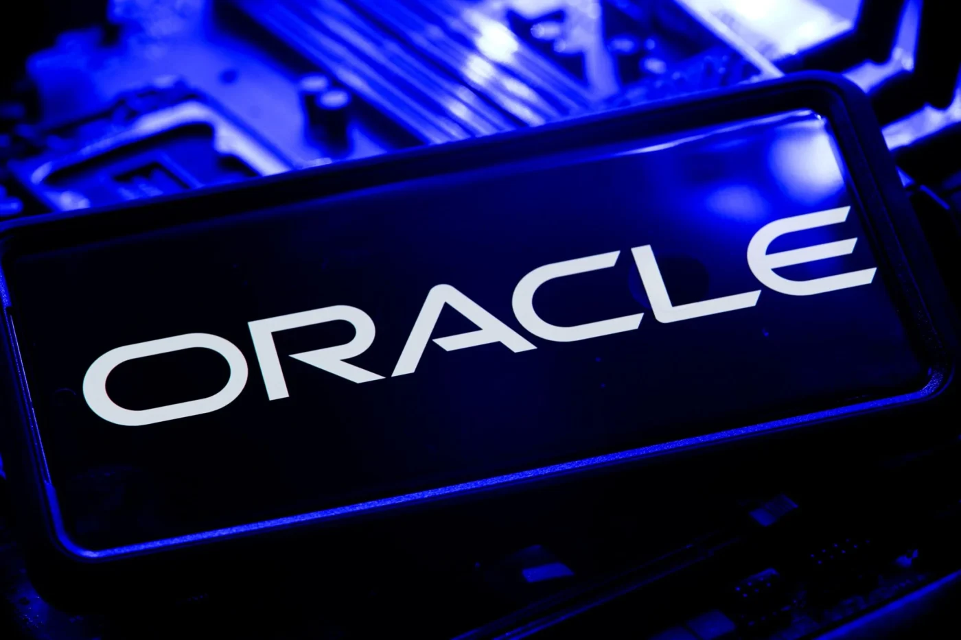 Oracle (ORCL) Stock Climbs 2% as Wall Street Analysts Update Targets Before Quarterly Report