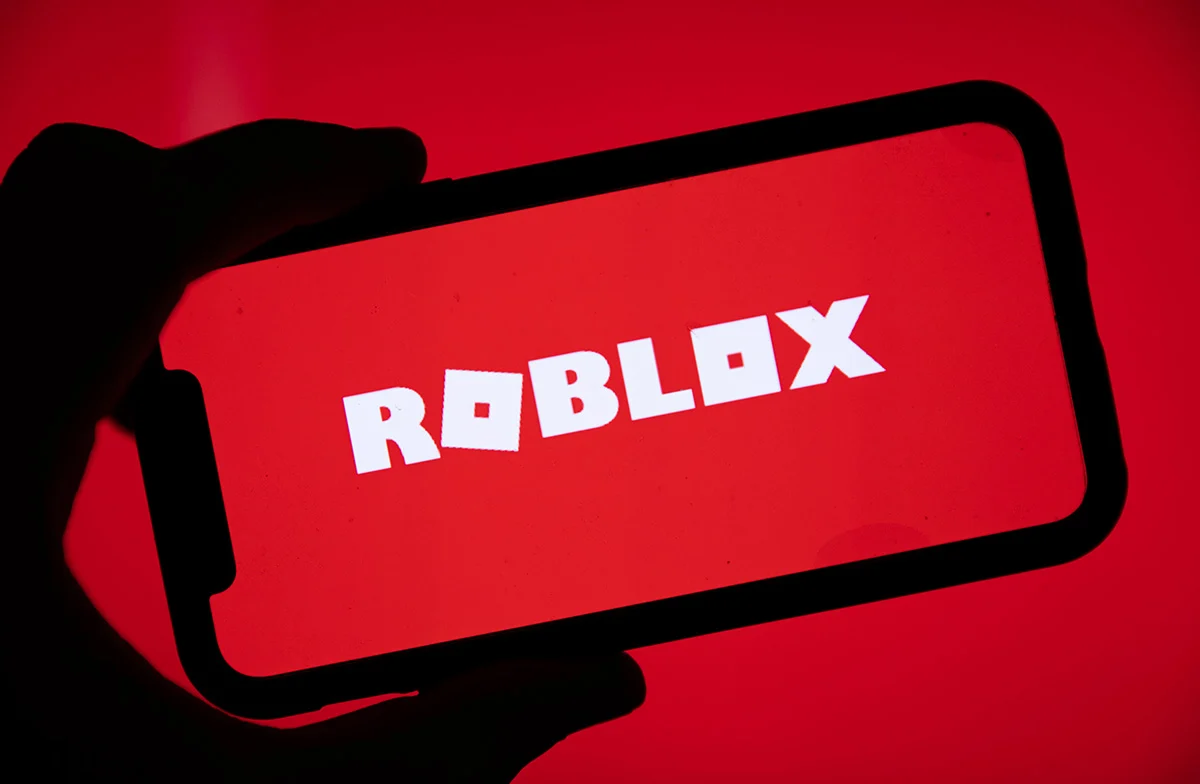 Roblox (RBLX) Stock Plunges After Jefferies Issues Sell Rating