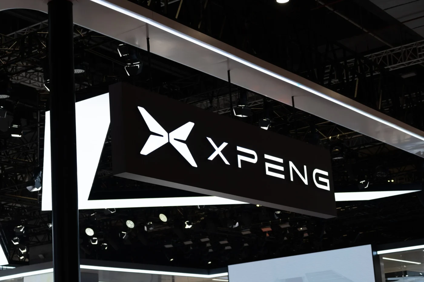 XPeng (XPEV) Stock Slides as Humanoid Robot IRON Enters Production Phase
