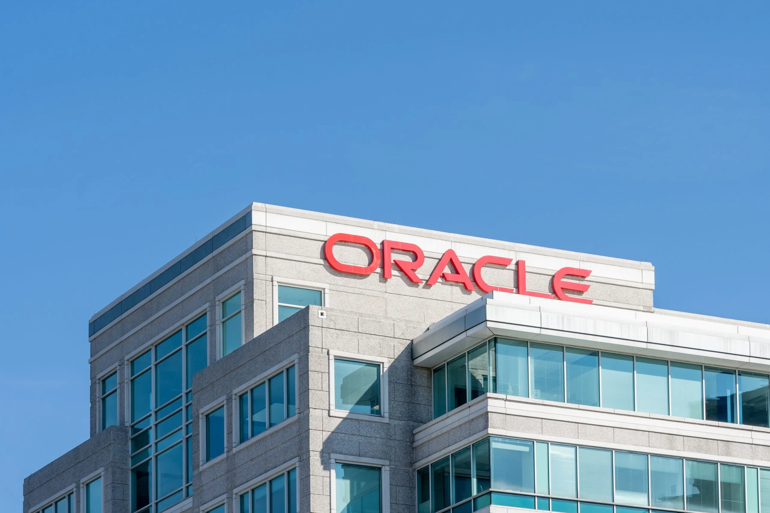 Oracle (ORCL) Stock Slides 4% Amid Project Jupiter Data Center Dispute