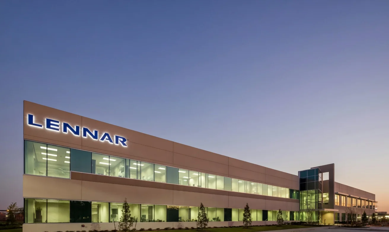 Berkshire Hathaway Adds $54M to Lennar (LEN) Stock Position